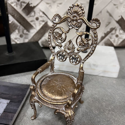 Antique Style European Iron Carved Chair Decor 7.5×15cm Alloy Ornament