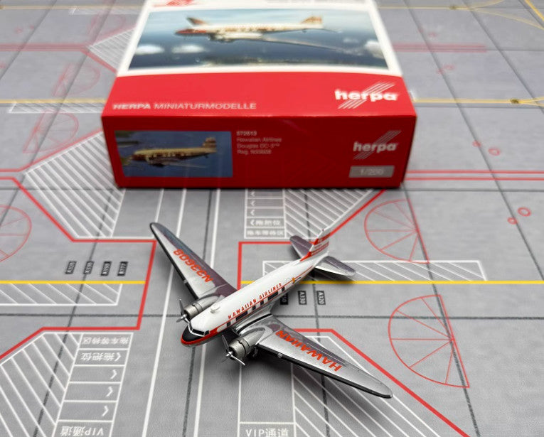1:200 Herpa HAWAIIAN AIRLINES Douglas DC-3 Aircraft Plane Diecast Airplane Model