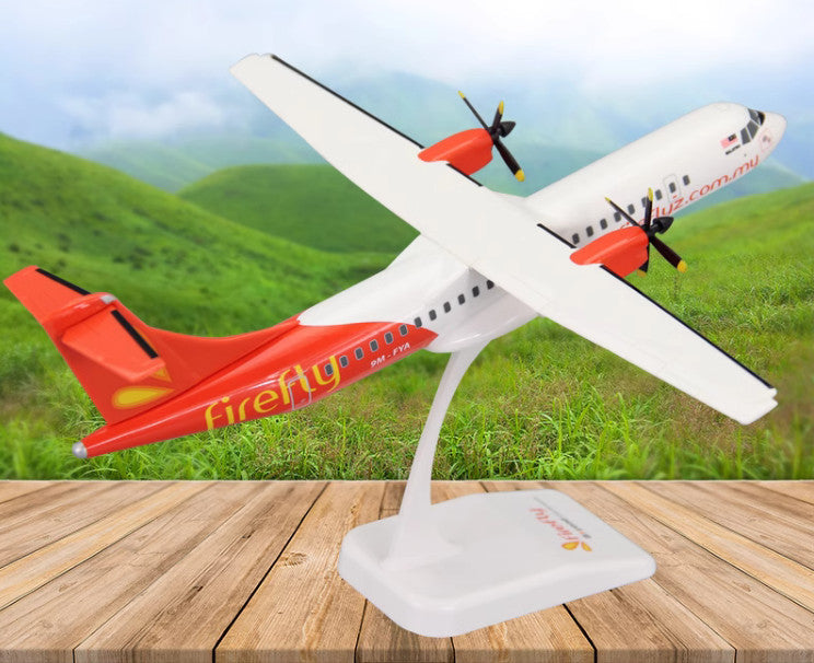 1:100 28CM RISESOON Firefly ATR72-500 Passenger Airplane ABS Plastic Plane Model