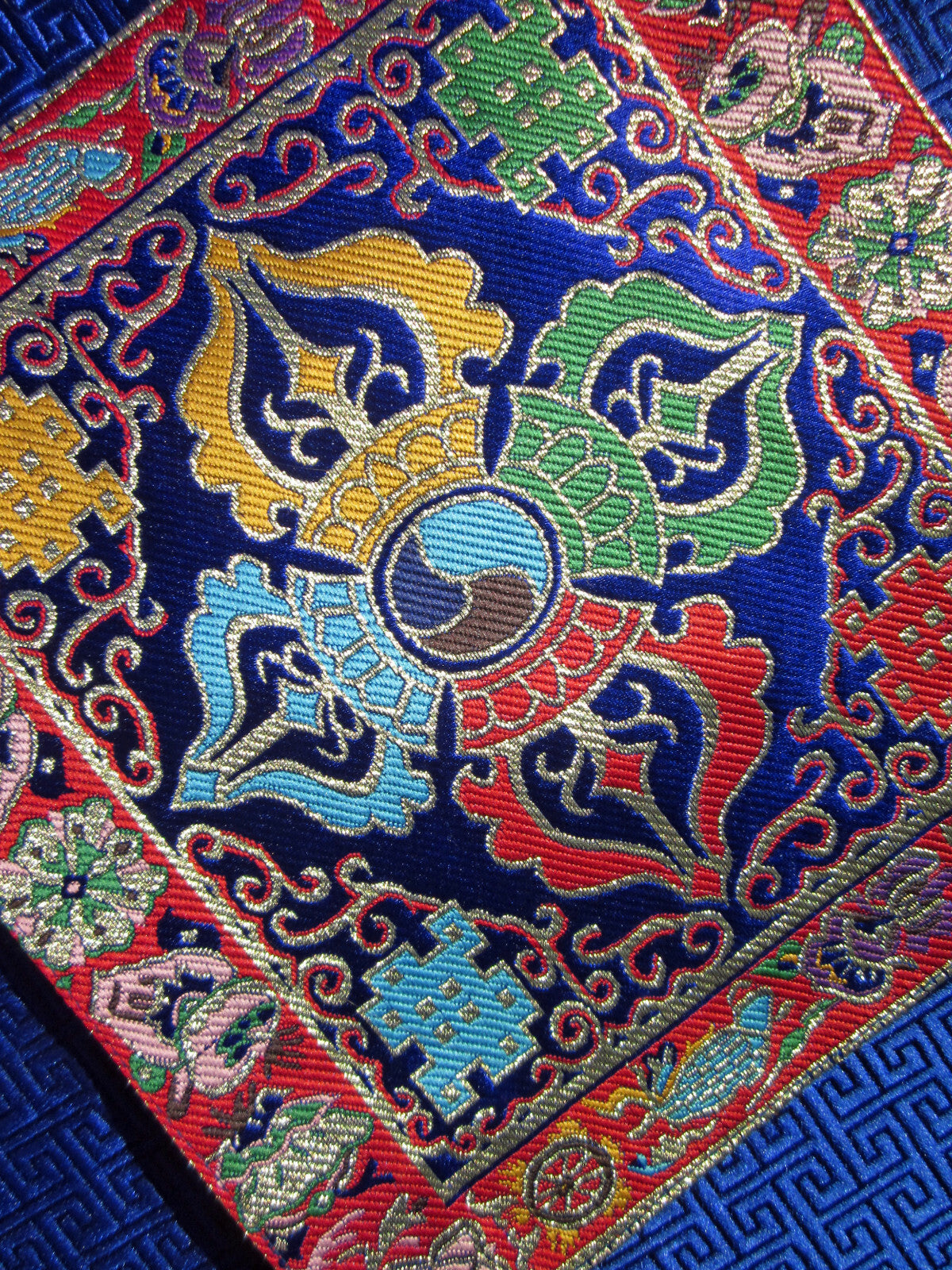 BROCADE ALTAR CLOTH TIBETAN BUDDHIST NEPAL ROYAL BLUE DOUBLE DORJE SQUARE SILK