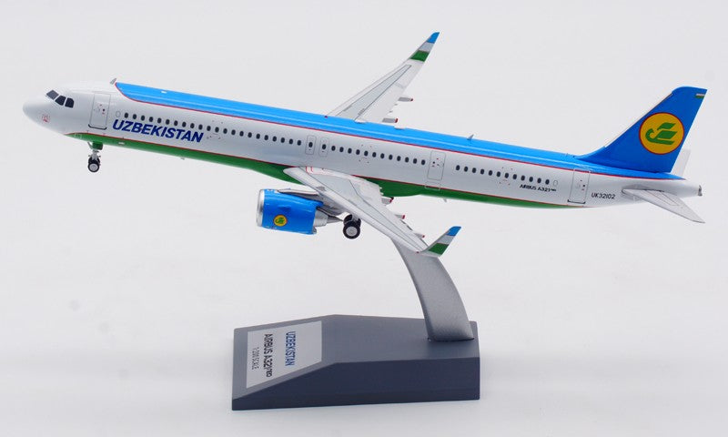 1:200 InFlight Uzbekistan A321neo UK32102 Airplane Diecast Aircraft Model