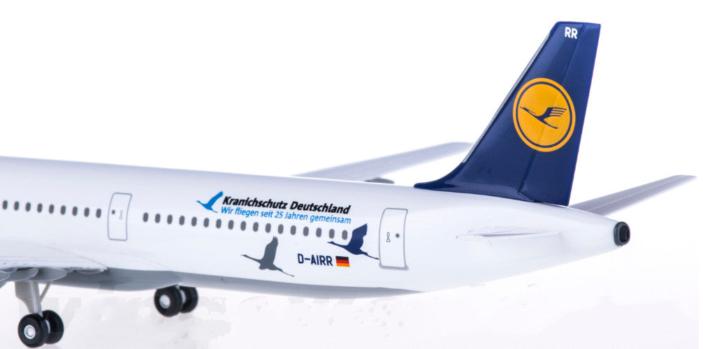 1:200 Hogan Lufthansa AIRBUS A321 Passenger Aircraft ABS Plastic Plane Model