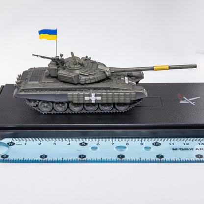 1:72 ARTISAN Ukraine T-72 Main Battle Tanks Plastic Diecast Military Armor Model