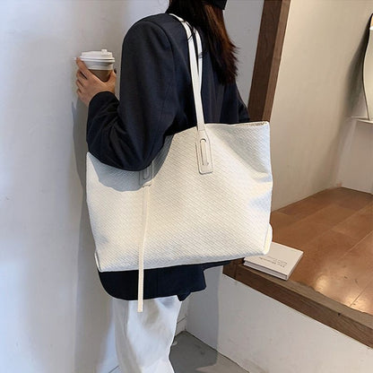 Woven Shoulder Bag Large Tote Bag Luxury Handbag Fashion Underarm Bag Polyester