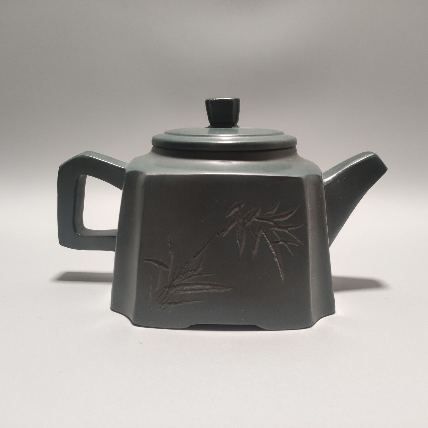 Vintage Chinese Yixing Purple Clay Teapot Zisha Ceremony Carving Collectible Art