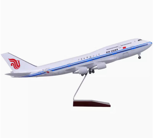 1:160 47CM AIR CHINA BOEING 747-8 Aeroplane Landing Gear Resin Aircraft Model