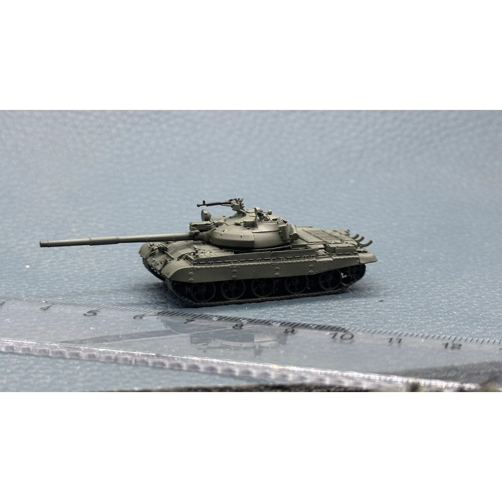 1/144 Russian T-62M Main Battle Tank Painted Finished Model