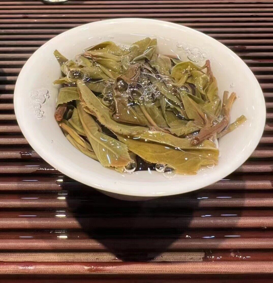 Spring Tea JingmaiTea Raw Tea Jingmai Mountain Raw Puerh Tea Cake 357g/12.59oz