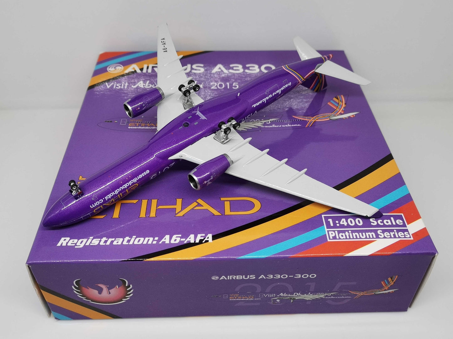 1:400 Phoenix ETIHAD AIRBUS A330-300 Airplane Diecast Aircraft Plane Model