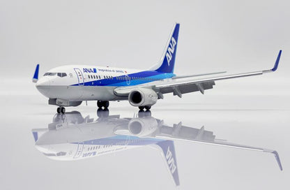 1:200 JC Wings ANA BOEING B737-700 Flap Down Airplane Diecast Aircraft Model