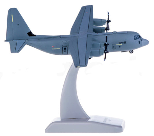 1:200 Hogan F.F.AA Lockheed C-130J Airfreighter Diecast Military Aircraft Model