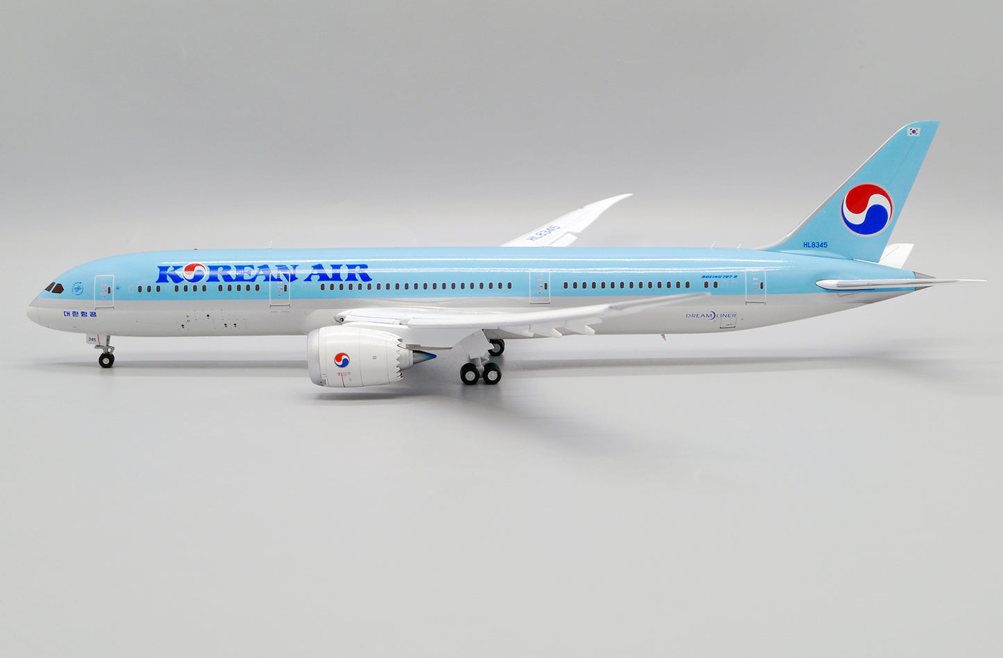 1:200 JC Wings Korean Air Boeing 787-9 HL8345 Passenger Airplane Diecast Model