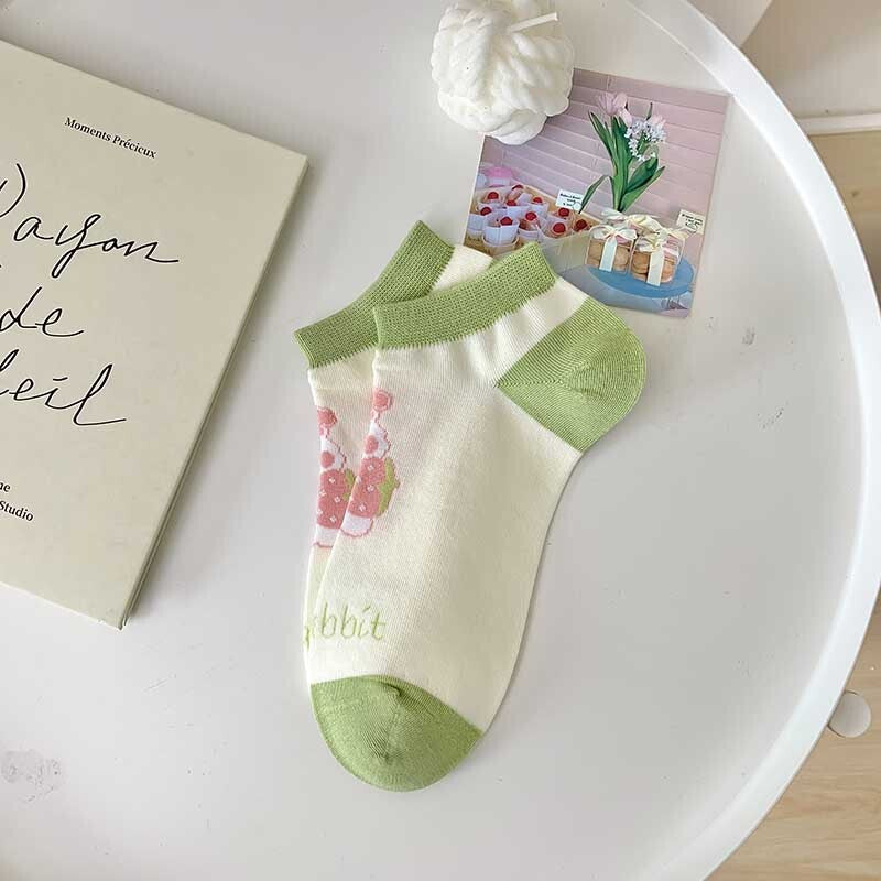 Spring New 5 Pairs Womens Girl Cotton Crew Socks Strawberry Dress Work Socks