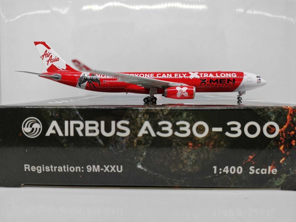 1:400 Phoenix Air Asia AIRBUS A330-300 Passenger Airplane Diecast Aircraft Model