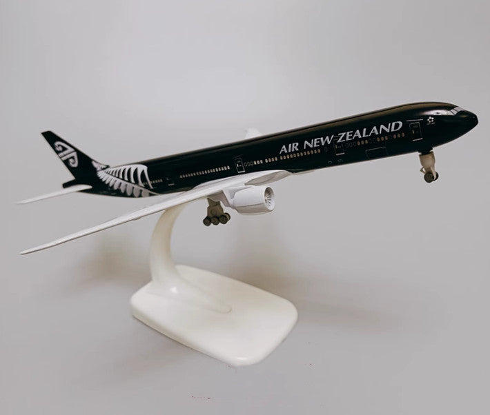 19CM AIR NEW ZEALAND BOEING 777-300ER Passenger Airplane Diecast Aircraft Model