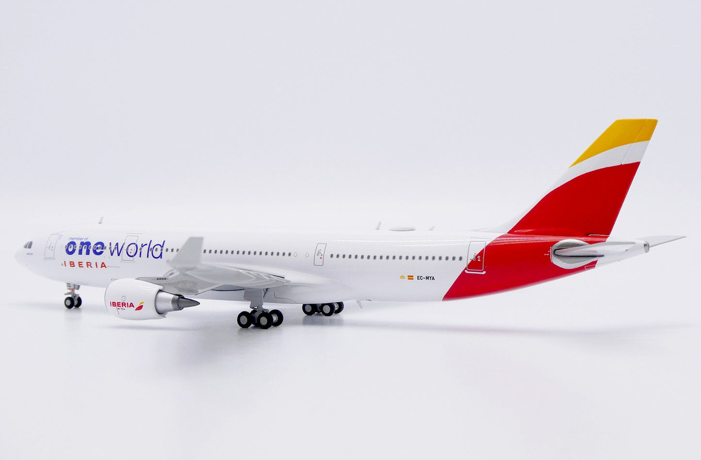 1:400 JC Wings Iberia Airbus A330-200 Passenger Airplane Diecast Aircraft Model