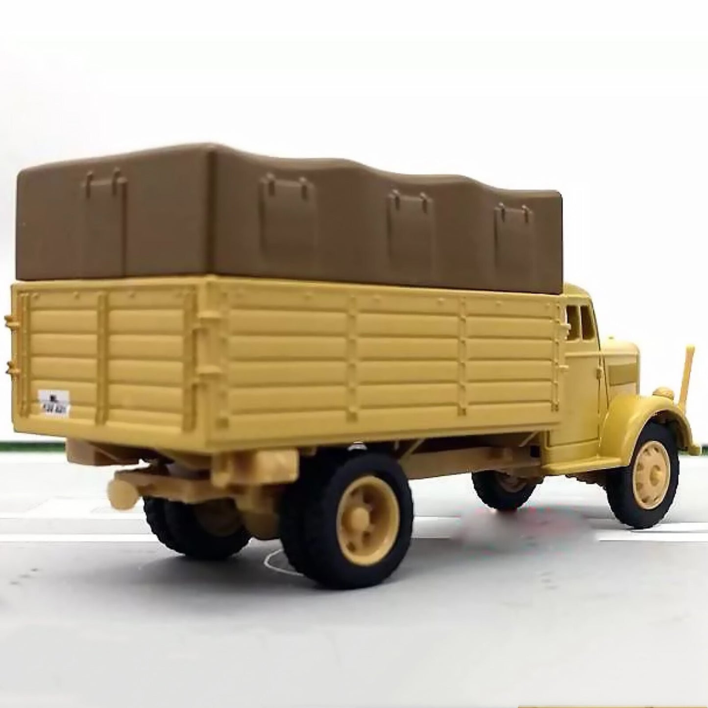 8.5cm Diecast Alloy 1/72 Scale WWII German Opel Blitz Truck Model Toy Gift
