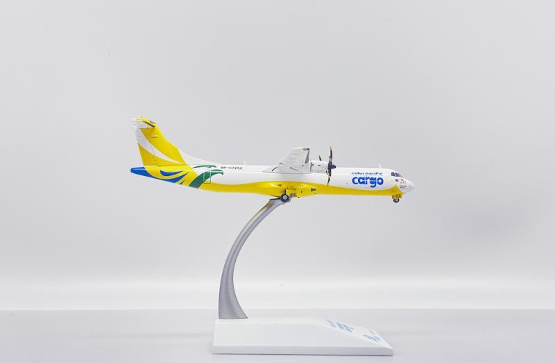 1:200 JC Wings Cebu pacific cargo ATR-72-500F Airplane Diecast Aircraft Model