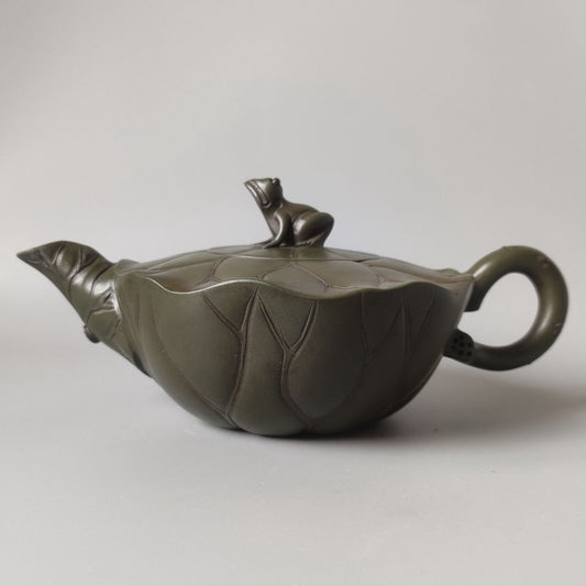 Chinese Yixing Purple Clay Teapot Tea Set Pot Zisha Ceramic Cute Decor Figurine