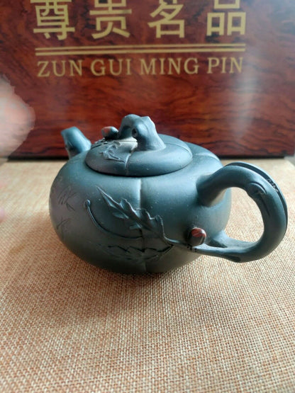 Chinese Yixing Zisha Clay Handmade Exquisite Teapo