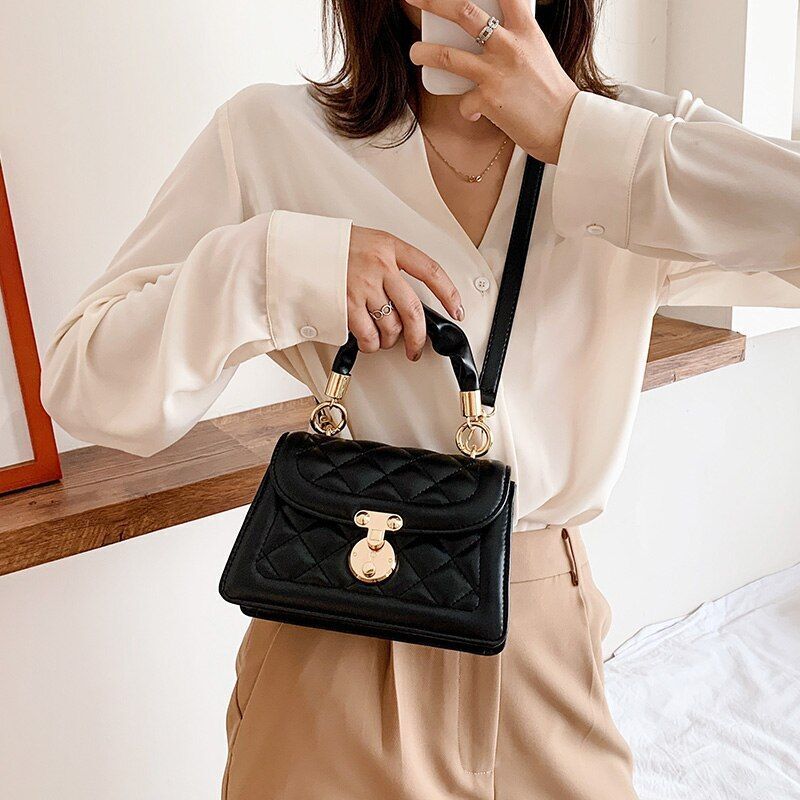 Crossbody Bag Women Small Chain Handbag Small Bag Leather Handle 14*20*8 CM 1PC
