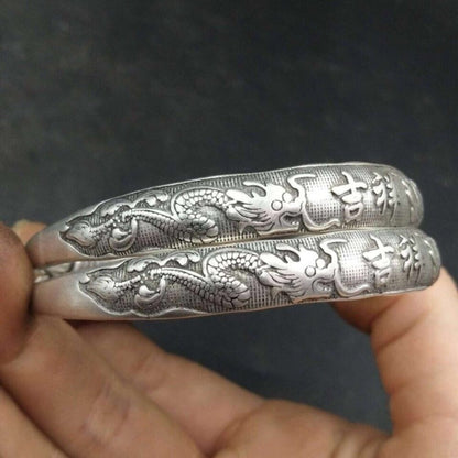 A Pair Old Chinese Tibet Silver Handcarved Dragon Phoenix Bracelets 10031