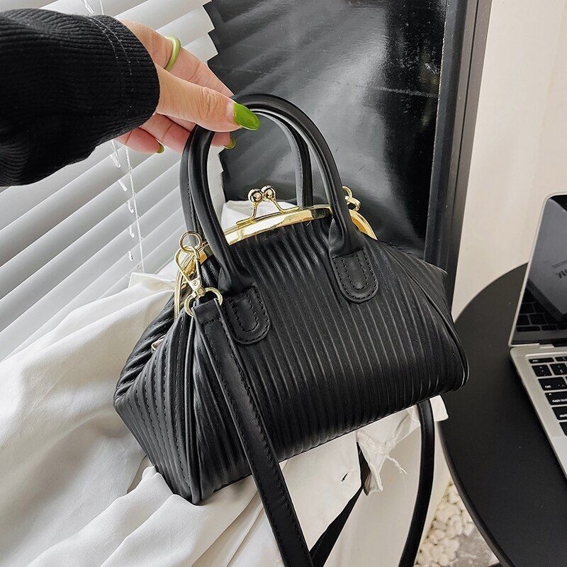 Pleated Handbag Lattice Shoulder Bag Clutch Crossbody Purse 17*21*13 CM Belt 7CM