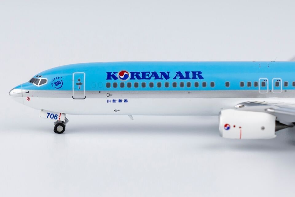 1:400 NG Model KOREAN AIR BOEING 737-900 Passenger Plane Diecast Aircraft Model