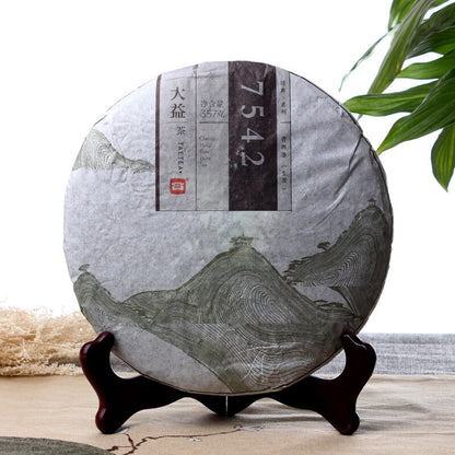 2014 Menghai Dayi 7542 Pu'er Tea Cake Chinese Yunnan Puerh Pu-erh Raw Puer 357g