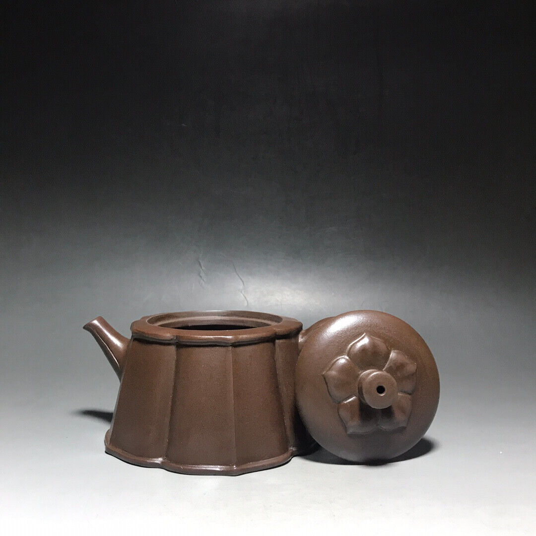 Chinese Yixing Zisha Clay Handmade Exquisite Teapot（凌花 底款：顾景舟）