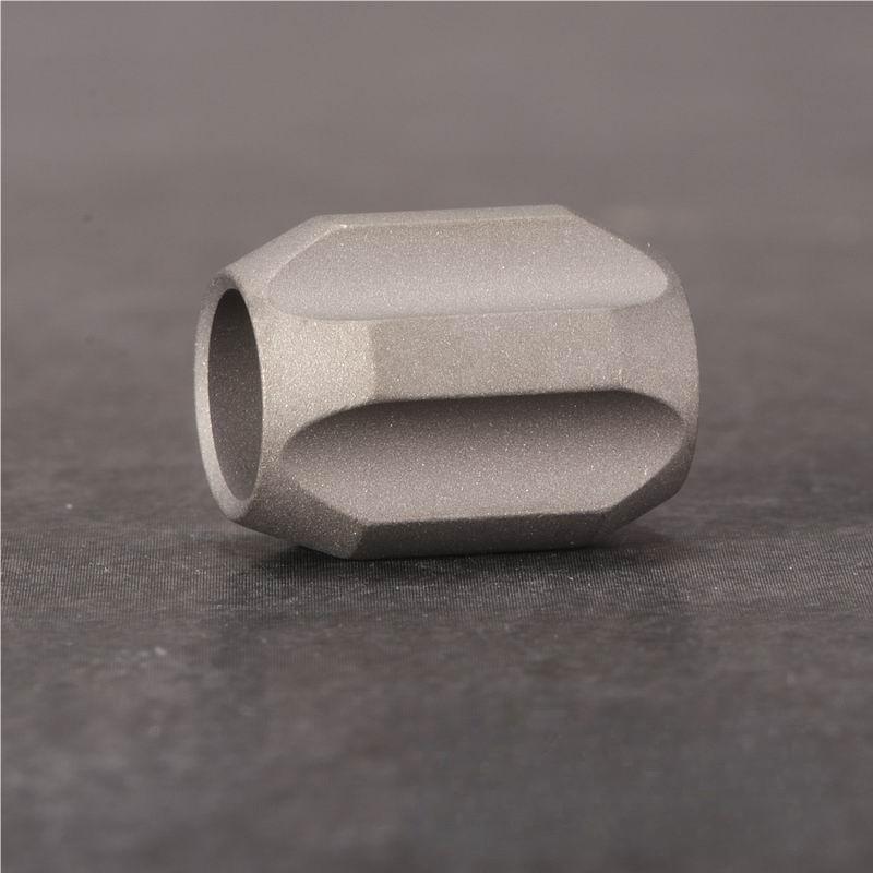Titanium Alloy Knife Lanyard Bead Paracord Bracelet Bead Necklace Pendant DIY