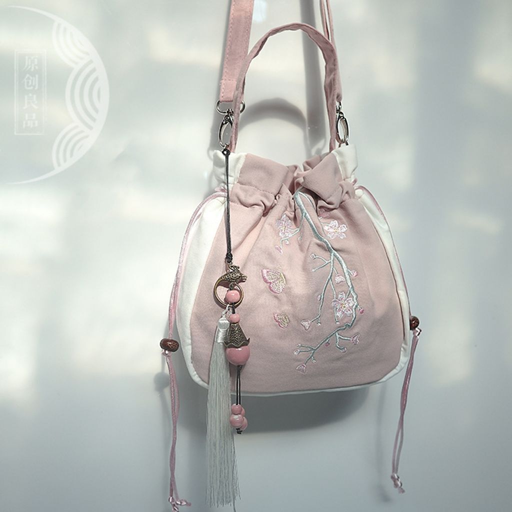 Embroidered Shoulder Bag Flower Bunch Mouth Tassel Exquisite Handbag Polyester