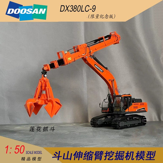 1:50 DOOSAN DX380LC -9C Telescopic Boom Excavator Contruct Machine Diecast Model