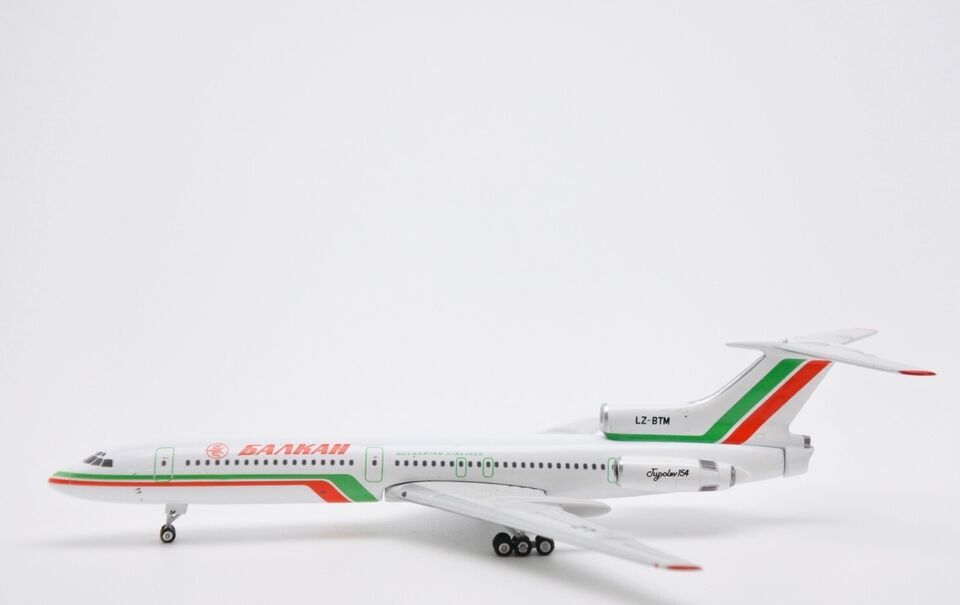 1:400 Phoenix THAI BOEING 777-300ER Passenger Airplane Diecast Aircraft Model