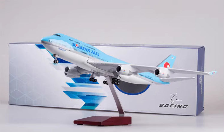 1:150 47CM KOREAN AIR BOEING 747-400 Airplane Landing Gear Resin Airplane Model