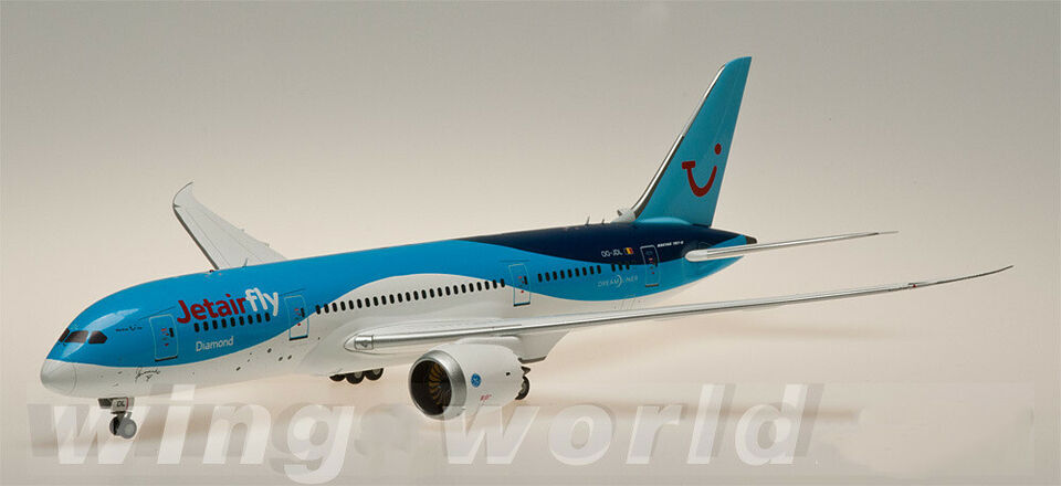 1:200 28CM JC Wings Jetairfly BOEING 787-8 Passenger Airplane Diecast Model