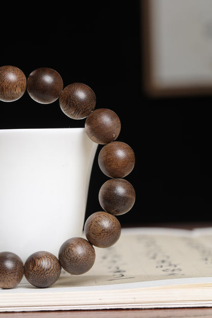 12mm Chinese Natural Eaglewood Handmade Exquisite Bracelets 31309