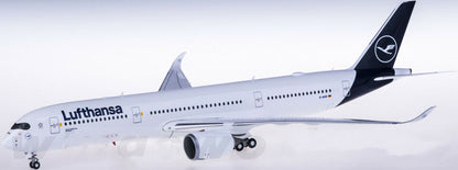 1:200 34CM Herpa Lufthansa AIRBUS A350-900 Passenger Airplane ABS Plastic Model