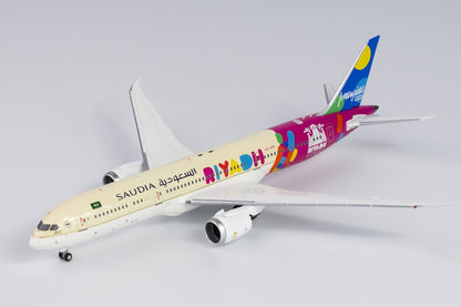 1:400 NG Model SAUDI BOEING 787-9 Passenger Aircraft Diecast Airplane Model