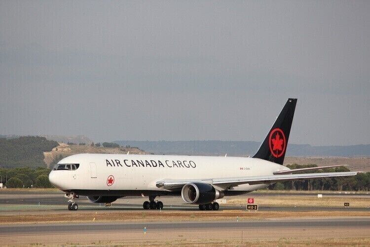 1:400 Phoenix AIR CANADA CARGO BOEING 767-300ER Aircraft Diecast Airplane Model