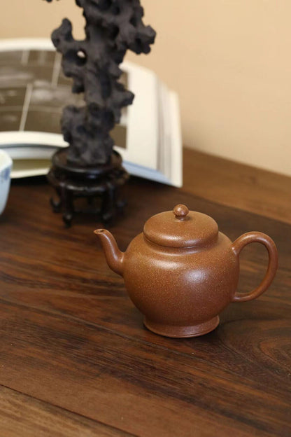 180cc Handmade Purple Sand Tea Pot in Yixing, China Jiangbaoni Gaoshi Hu Gongfu Tea Pot-