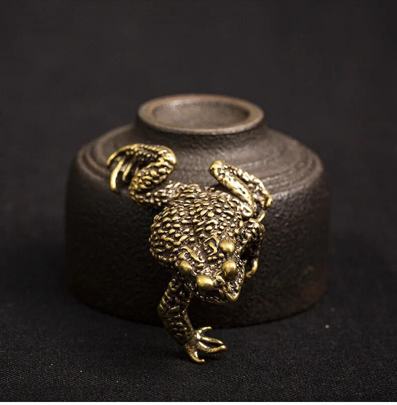 Solid Copper Gold Toad Tea Ceremony Small Ornaments Tea Pet Zhaocai Pendant