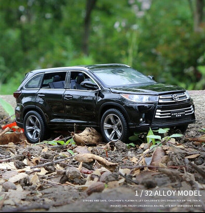 1:32 Toyota Highlander SUV Druckguss Modellauto Geländewagen Spielzeugsammlung Kind-