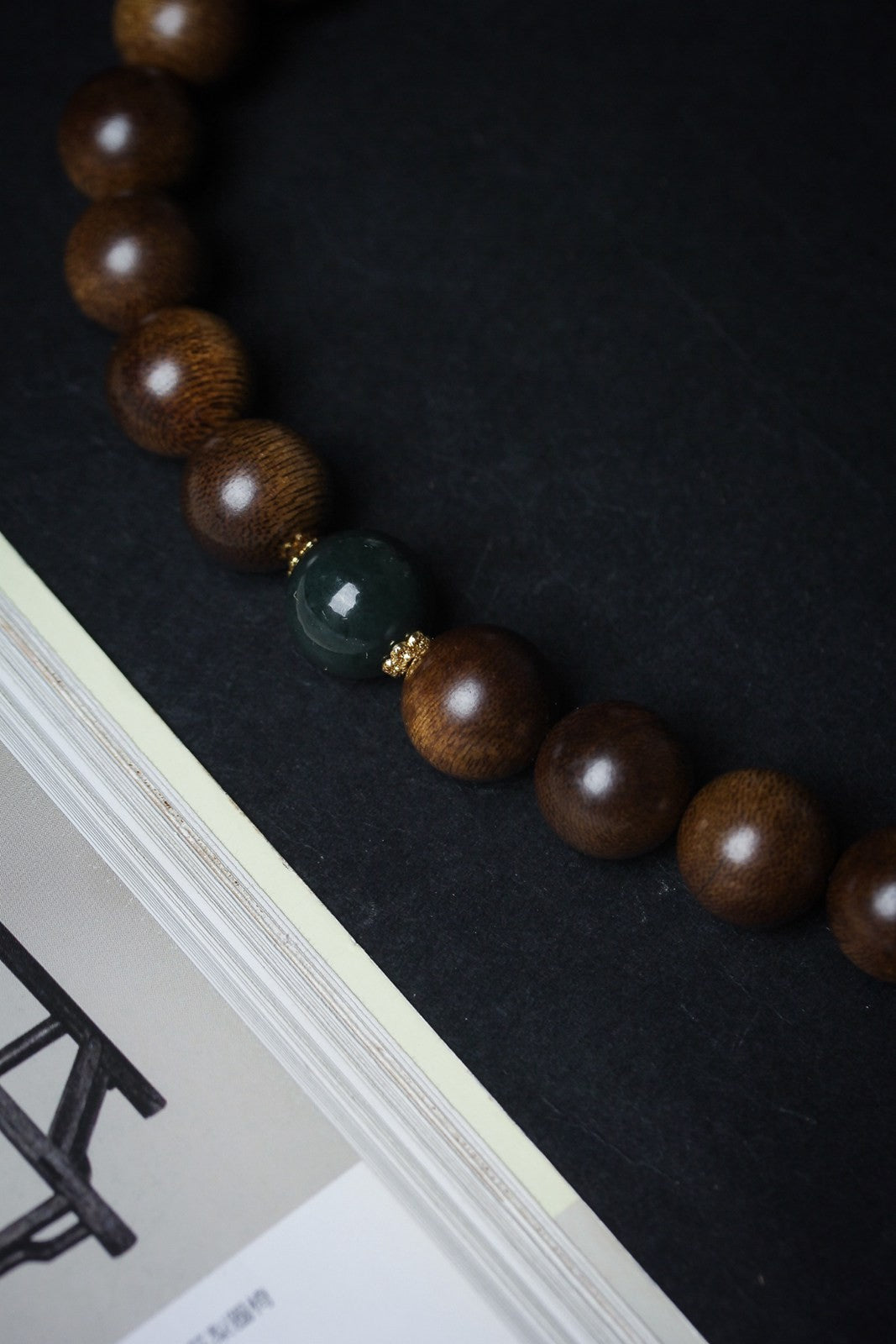 16mm Chinese Natural Eaglewood Handmade Exquisite Bracelets 31326