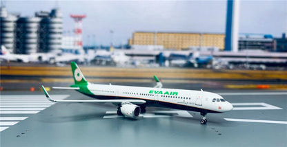 Phoenix EVA Air Taiwan new paint for Airbus A321 B-16221 1:400 Aircraft Model