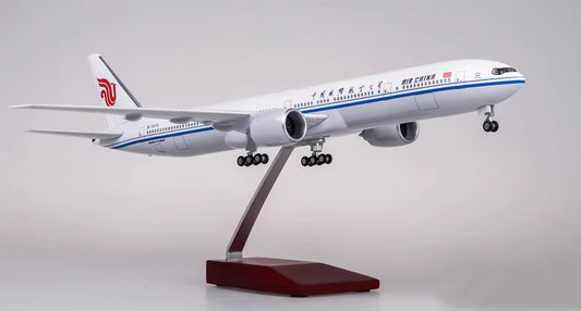 1:157 47CM AIR CHINA BOEING 777-300ER Airplane Landing Gear Resin Aircraft Model