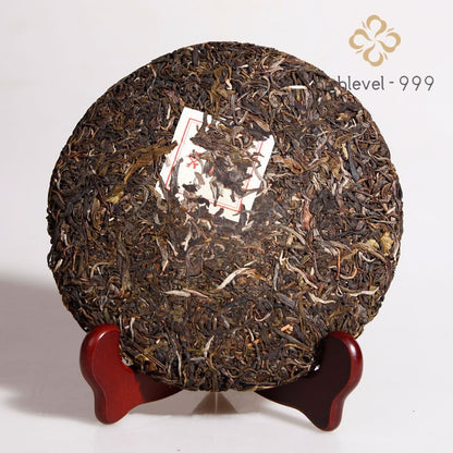 330g Raw Pu'er Tea Cake Yunnan Ancient Tree Compressed Aged Mountain Leaf Tea