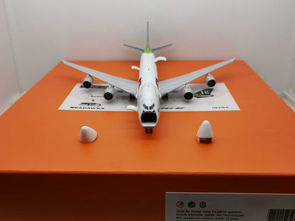 1:400 JC Wings SEAHAWKS BOEING B747-8F Passenger Airplane Diecast Aircraft Model