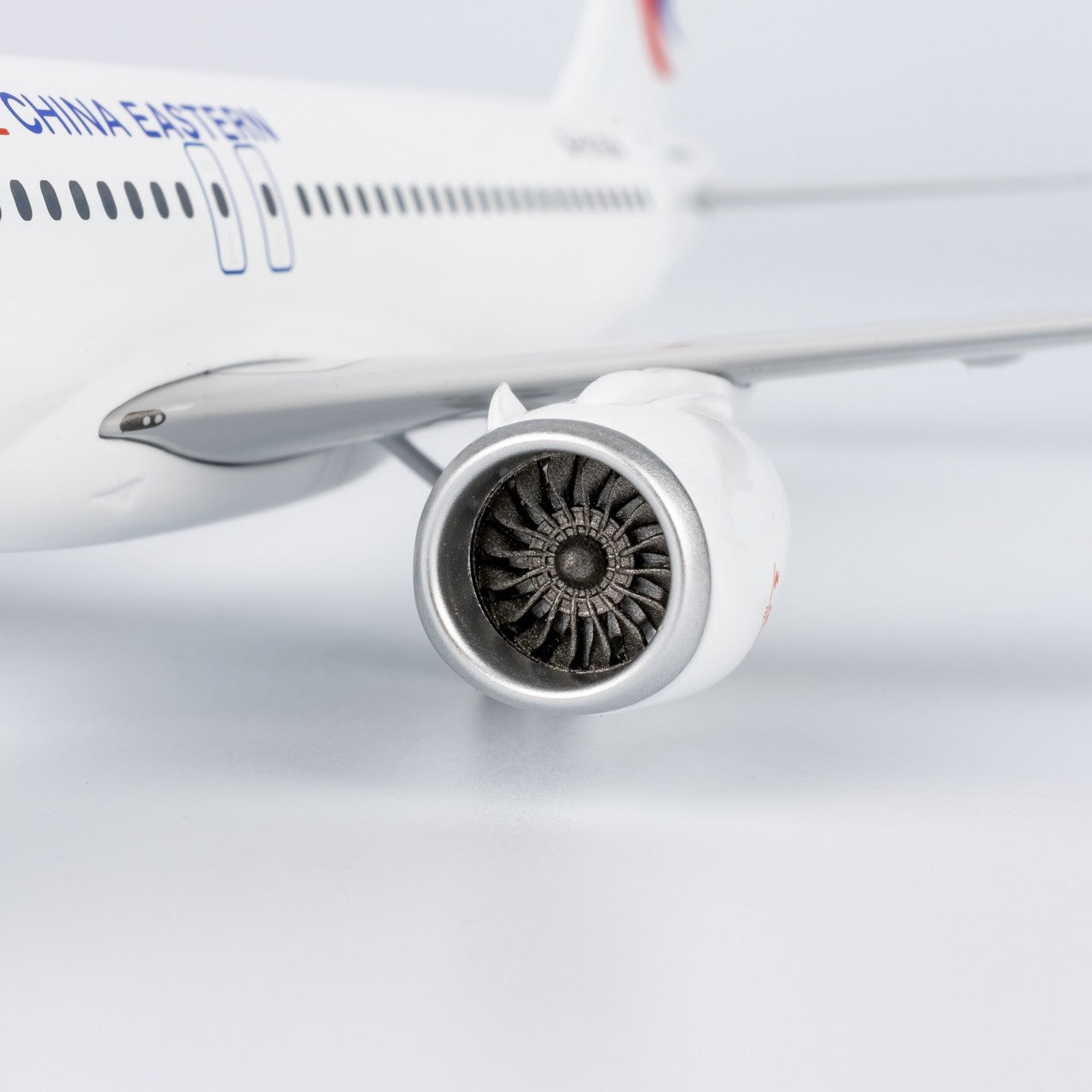 1:200 NGmodels China Eastern Comac C919 Passenger Airplane Diecast Plane Model