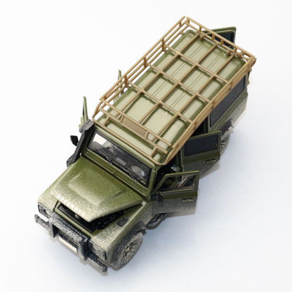 1:32 Diecast 2010 Land Rover Defender Metal Car Model Toy Door Open Sound Light